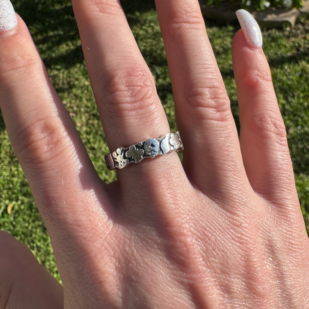 Y2K Rare Tous Sterling Silver Eternity Band Bear & Girl, Stars Hearts Sz 6 3/4 - Picture 3 of 10